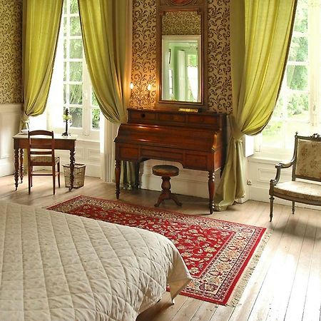 Chateau De Fleury La Foret Bed & Breakfast Igoville Eksteriør bilde