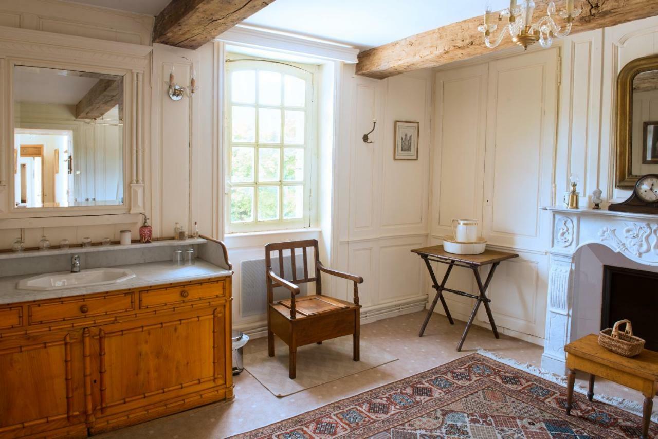 Chateau De Fleury La Foret Bed & Breakfast Igoville Eksteriør bilde