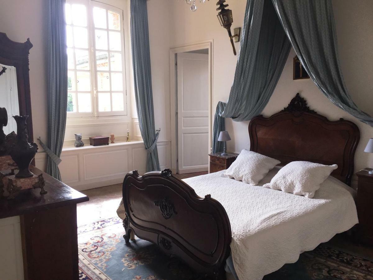 Chateau De Fleury La Foret Bed & Breakfast Igoville Eksteriør bilde