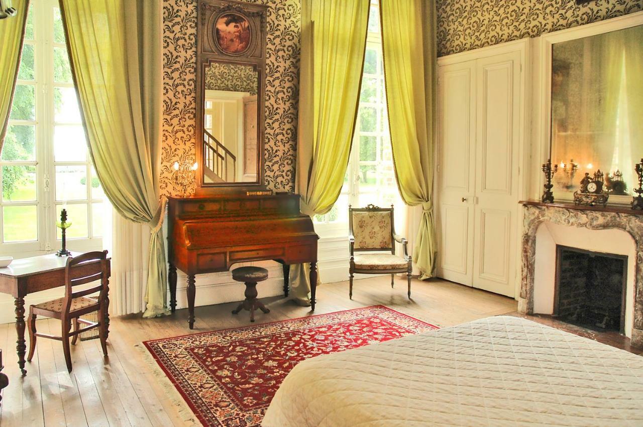 Chateau De Fleury La Foret Bed & Breakfast Igoville Eksteriør bilde